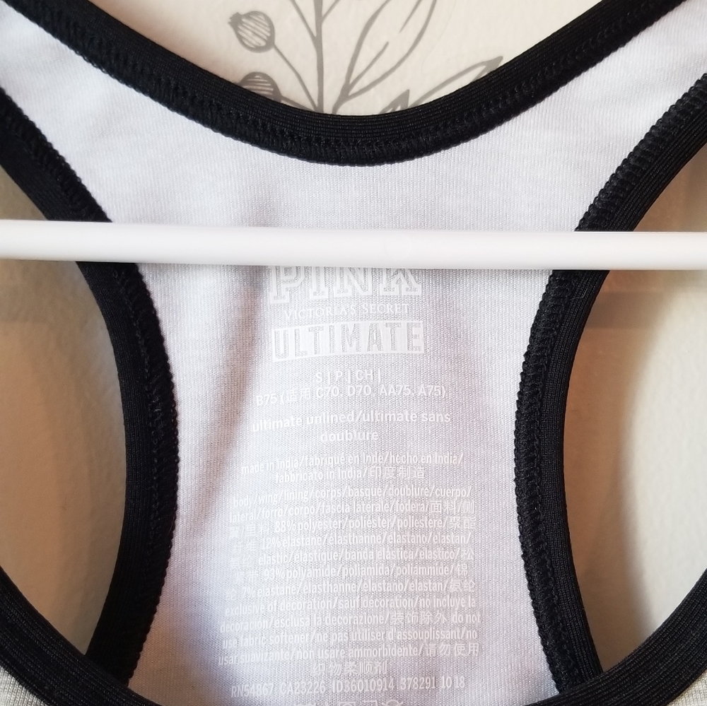 006 PINK Ultimate Sports Bra - Picture 3 of 4